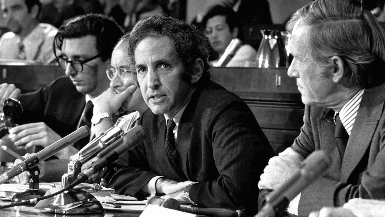 Daniel Ellsberg, who leaked information that changed history, has died at 92.