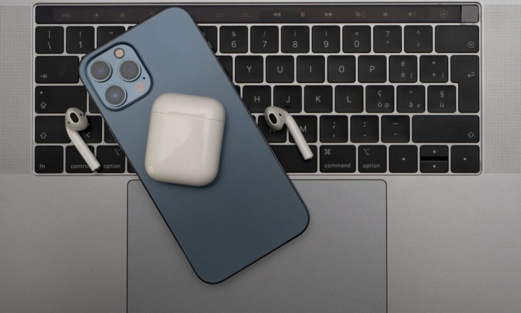 iPhone lock screen without icons showing a clean wallpaper